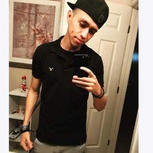 Meet your Posher, Julian